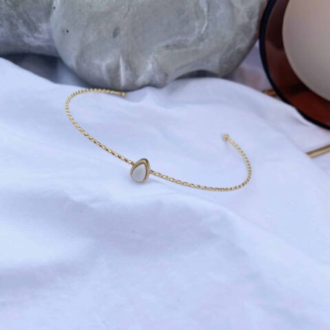 Bangle with white water drop stone