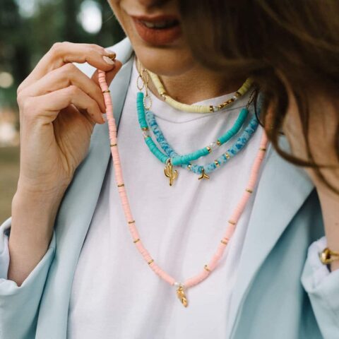 Χρωματιστά κολιέ