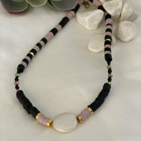 Flat Pearl With Lilac Details