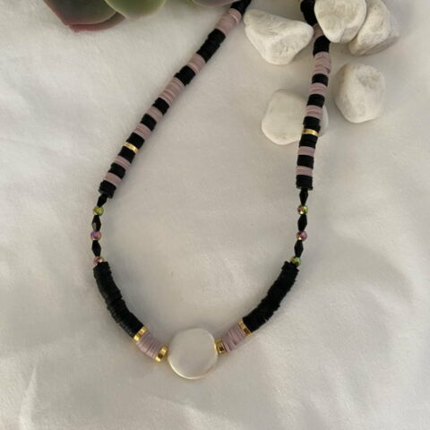 Flat Pearl With Lilac Details