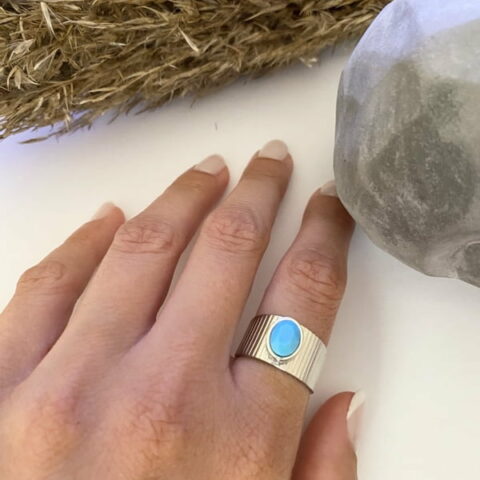 Zircon Ring (Blue Light)