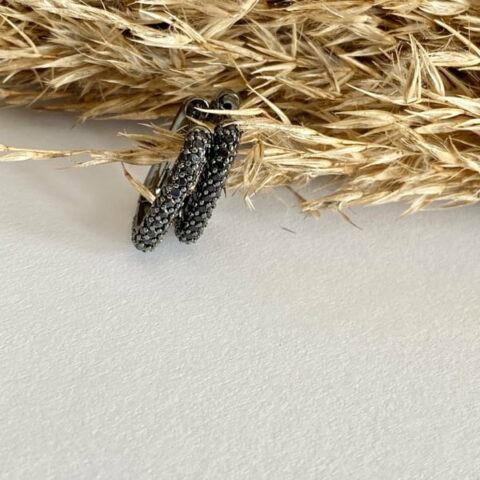 Μαύρα ορθογώνια σκουλαρίκια με ζιργκόν