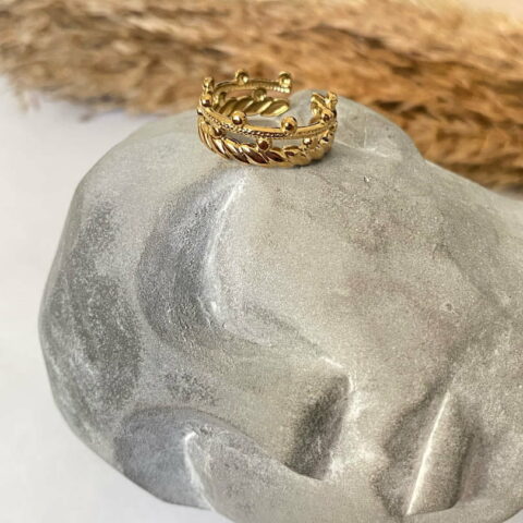 Double ring gold