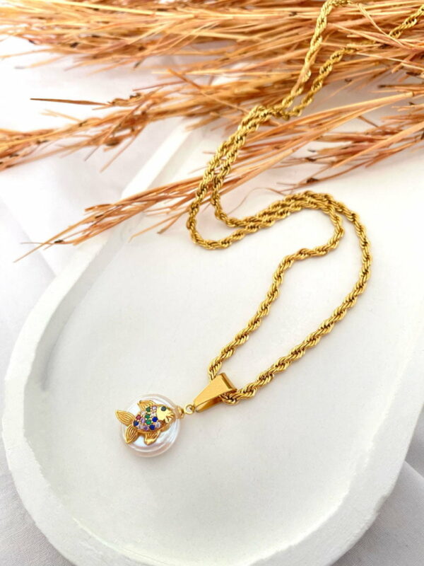 Fish Pearl With Stainless Chain