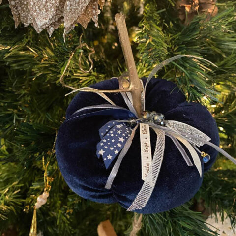 Χριστουγεννιάτικη Βελούδινη Κολοκύθα - Μπλε