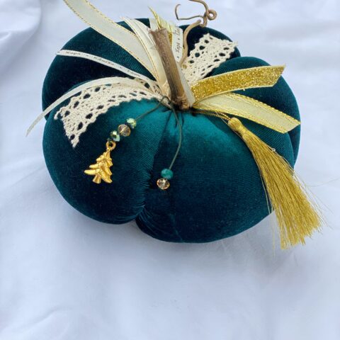 Χριστουγεννιάτικη Βελούδινη Κολοκύθα – Σμαραγδί