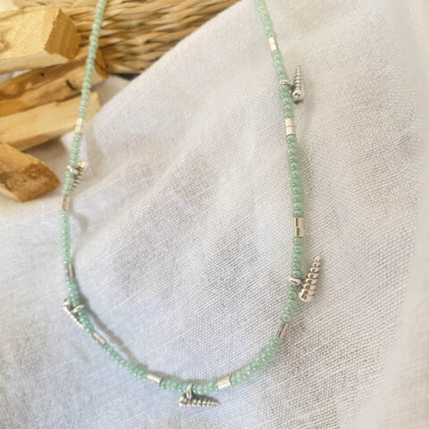 Κολιέ με μικρά ασημί κοχύλια