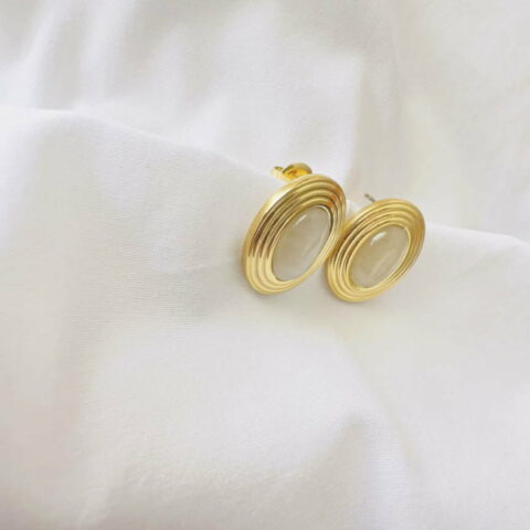 Old Fashion Stone White