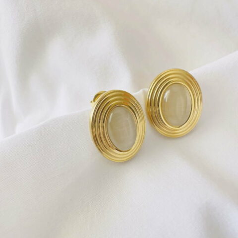 Old Fashion Stone White