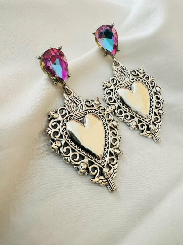 Heart Event Iridescent White Earring