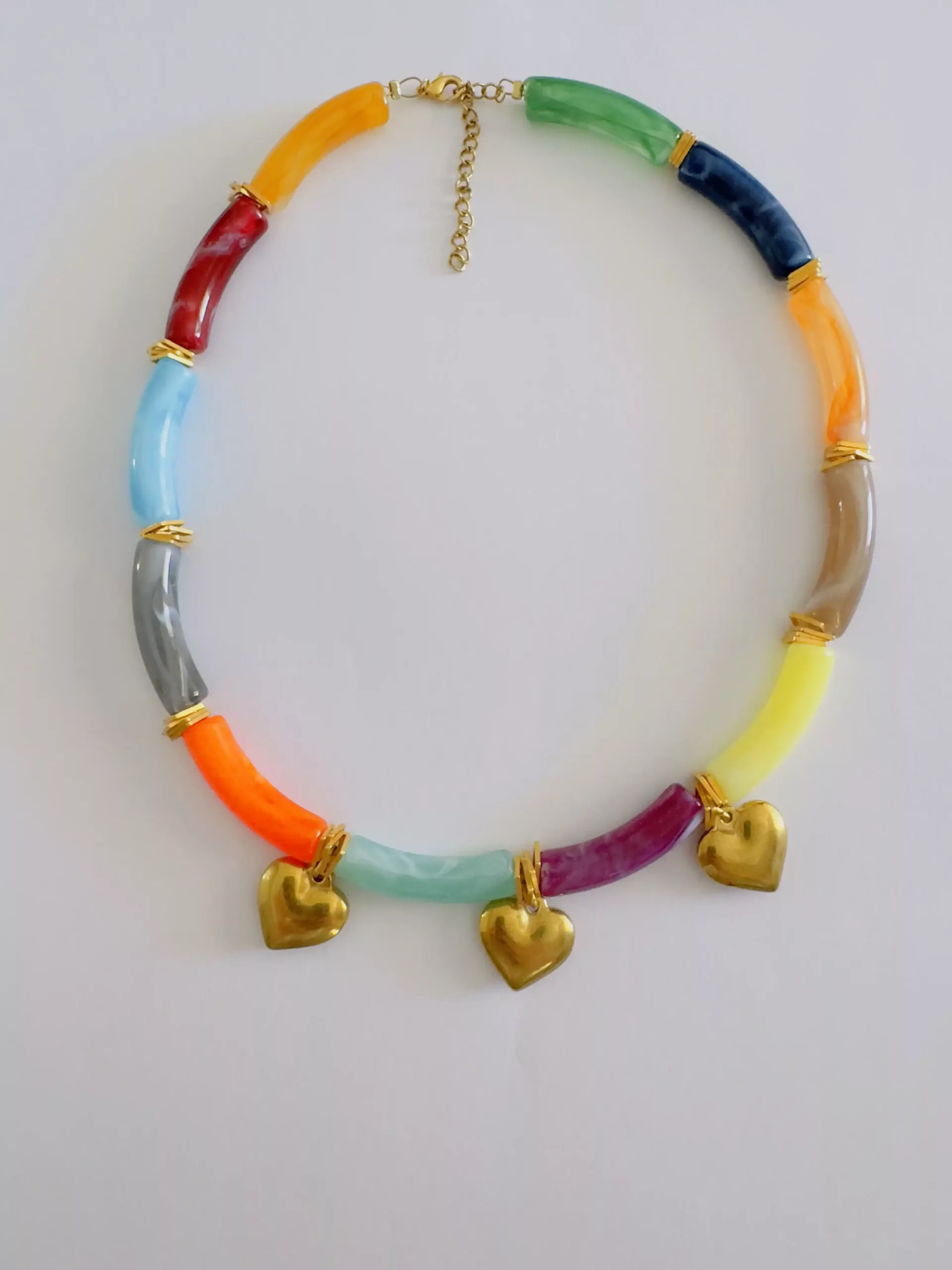 Necklace with rainbow beads, with stainless steel hearts