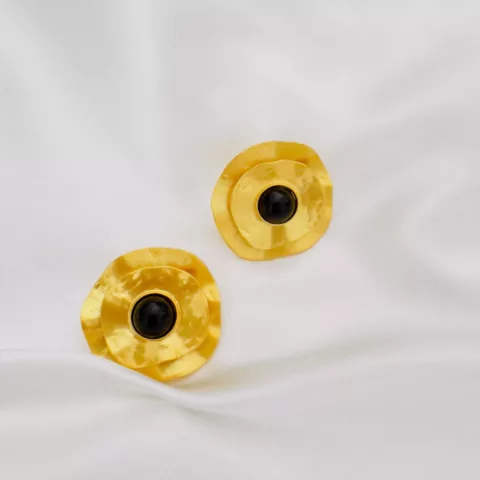 Ατσάλινα καρφωτά σκουλαρίκια.