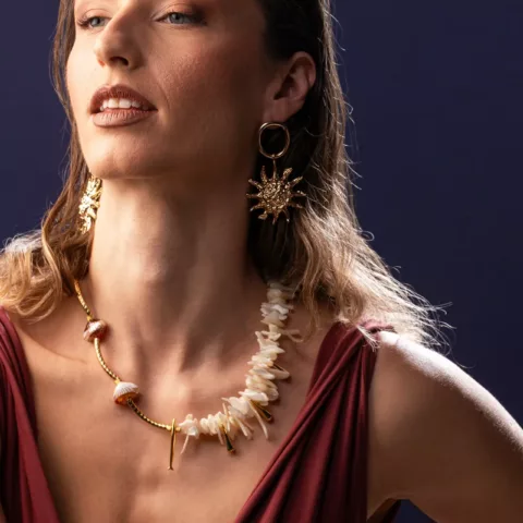 Grace necklace – Stainless steel with gold-plated and acetate details, adjustable 45+5 cm