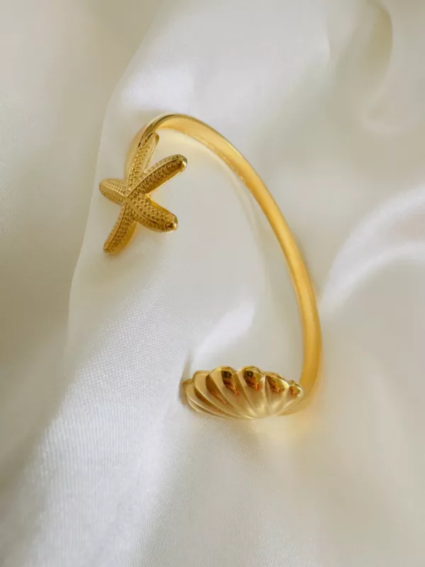 Viola stainless steel cuff bracelet