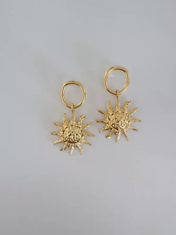 Willow gold earrings