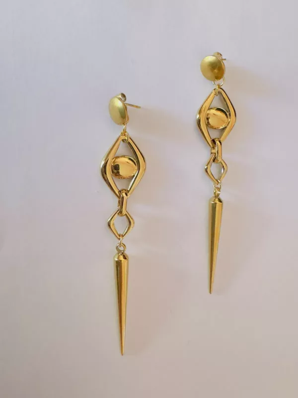 Coldora Earring