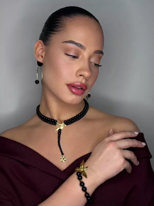 Veluria Necklace