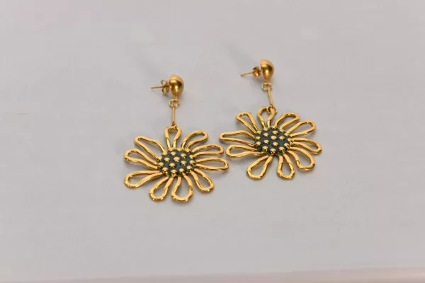 Mistral Earring